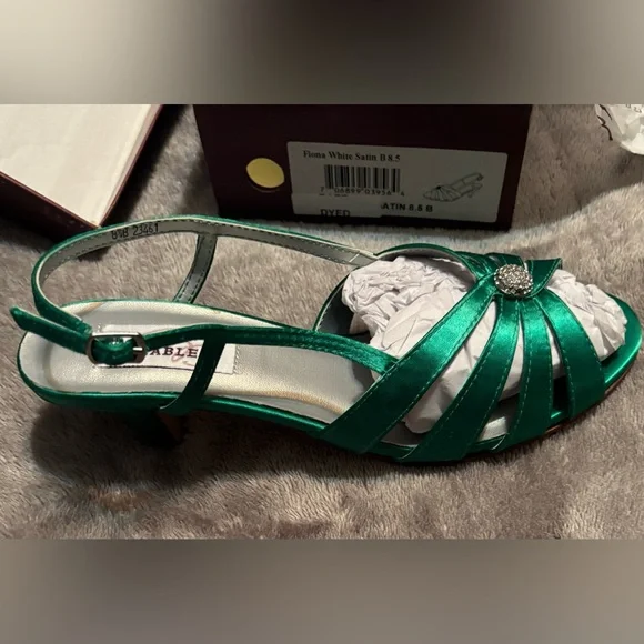 FIONA Dyeable Women's White Satin Low Kitten Heel Open Toe Sandals Style 46315 - Picture 3 of 9